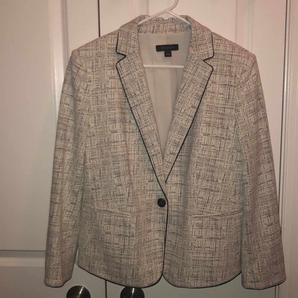 NWOT AT Piped Newbury Blazer